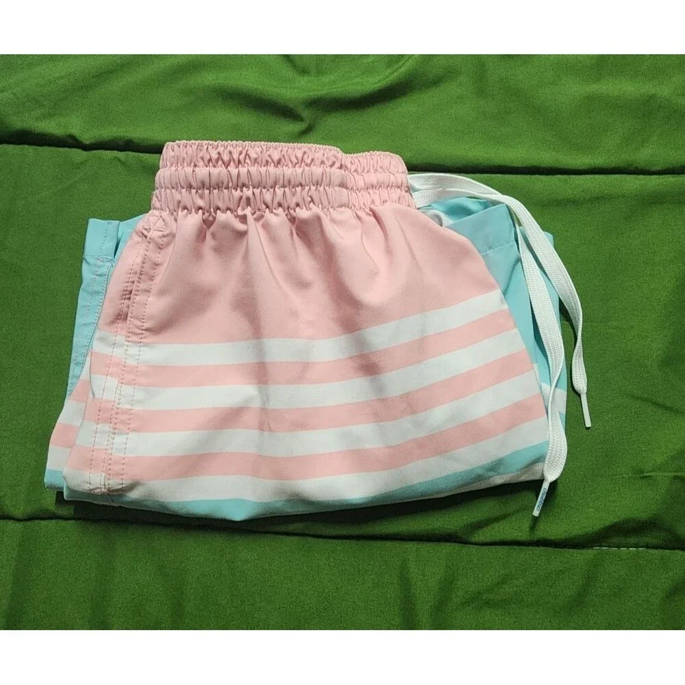 Chubbies Lined Men's Classic Swim Trunk Size M Inseam 5.5